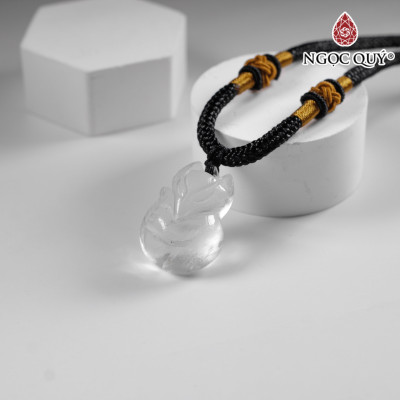 Mặt dây chuyền hồ ly đá thạch anh trắng 18x25mm mệnh thủy kim - Ngọc Quý Gemstones