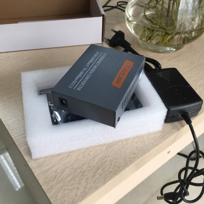 Bộ chuyển đổi quang điện Gigabit 10/100/1000M (1 sợi quang) Converter Netlink HTB-4100A\B ( 2 thiết bị) - Hàng nhập khẩu