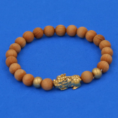 Chuỗi đeo tay Gỗ Hoàng Đàn 6 ly cẩn Tỳ Hưu inox vàng VGHDTHHBV6