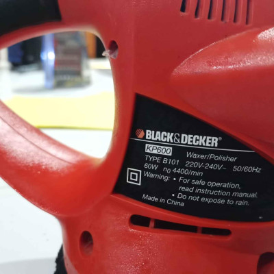 Máy đánh bóng ô tô 60W 152mm Black Decker KP600- Hàng chính hãng