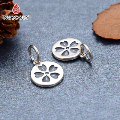 Charm treo họa tiết hoa - Ngọc Quý Gemstones