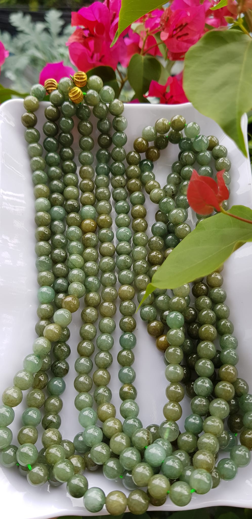 Vòng Chuỗi đeo Cổ hay niệm 108 hạt charm bi kiểu màu vàng Đá cẩm thạch tự nhiên Chuỗi cổ hạt size 7mm xanh ngọc dầu bóng mượt đẹp nữ đeo cổ nhẹ nhàng mát của đá tự nhiên tâm bình yên Món quà tặng Mẹ và người thân ý nghĩa và cho chính bản thân mình ạ
