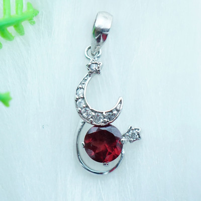 Mặt dây chuyền bạc 925 đính đá Garnet ngọc hồng lựu tự nhiên kiểu trăng sao MDG3