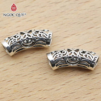 Combo 2 cái charm bạc hình trụ dài xỏ ngang họa tiết hoa văn - Ngọc Quý Gemstones