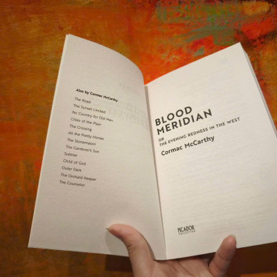 Sách - Blood Meridian by Cormac McCarthy (author of the Road-Pulitzer Prize winner)/Tiểu thuyết tiếng Anh/English novels