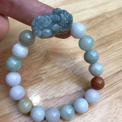 Chiếc Vòng Tay Nữ Tỳ Hưu Phong Thủy Đá Cẩm Thạch tỳ hưu tự nhiên  Size vòng 10mm Màu Xanh Màu Đậm Nhạt  bóng đẹp  Nữ mệnh thủy mộc hỏa đeo tay đẹp lắm ạ
