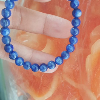 Vòng tay nữ đá kyanite tự nhiên hay đá Sapphire nước xanh dương Đậm bóng đẹp 6mm nữ mệnh Thủy mệnh Mộc đeo ạ