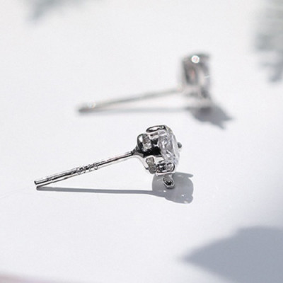 Bông tai S925 một hạt đá trắng nhỏ xinh