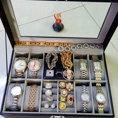 Hộp Đựng Đồng Hồ Trang Sức SAIKE SAIKE S800 Màu Đen