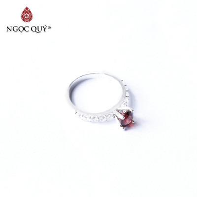 Nhẫn bạc nữ đá thiên nhiên - Ngọc Quý Gemstones - Garnet - Ni 19