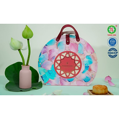 Hộp bánh trung thu 4 bánh 1 trứng 150g - Combo Super 600g - Thành Long - Việt Nam