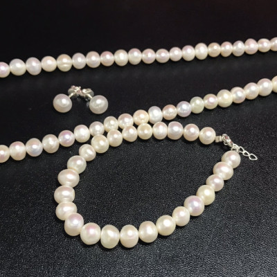 Set bộ chuỗi ngọc trai tặng kèm hoa tai nụ chế tác bạc Ytalia