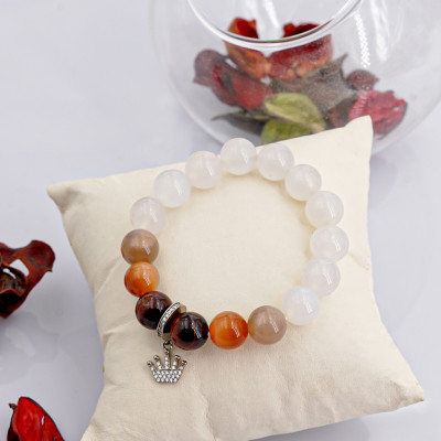 Vòng tay phong thủy Mã Não trắng 10mm + Mắt Hổ + Charm roi