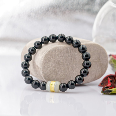 Vòng tay phong thủy Mã não đen bóng 8mm + Lu