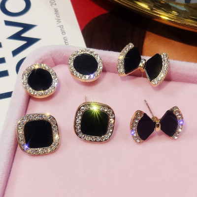 Bông tai nữ đen đính đá nhiều lựa chọn hình nơ, sao, tròn, vuông