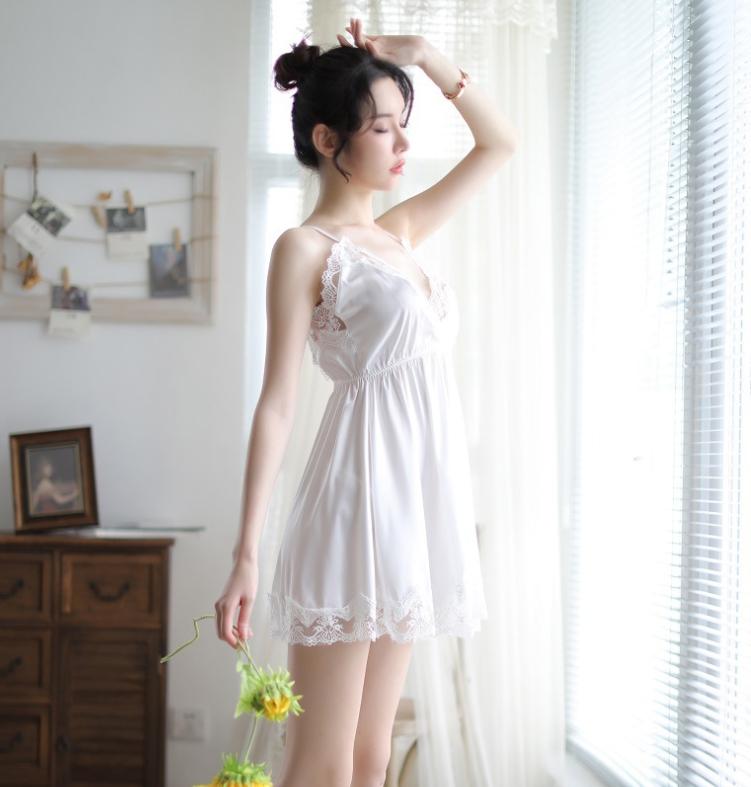 Váy ngủ lụa thái ren ngực - Màu trắng