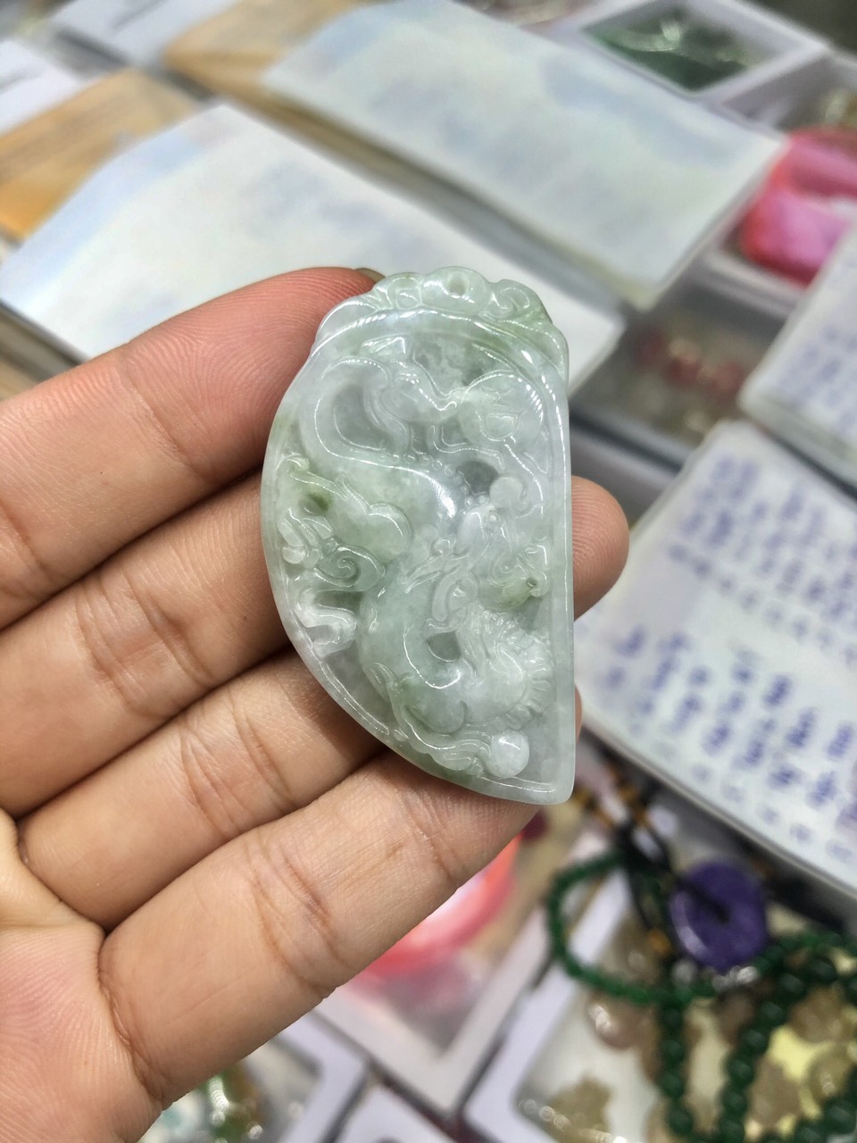 Mặt dây chuyền Rồng phụng phong thủy đá ngọc phỉ thúy
