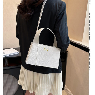 Túi xách nữ thời trang công sở cao cấp phong cách dễ thương – BEE GEE TN1096