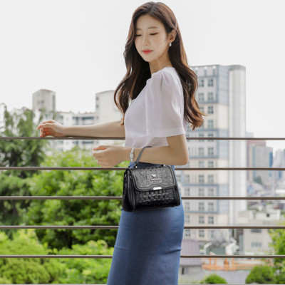 Túi xách nữ thời trang công sở cao cấp phong cách mới