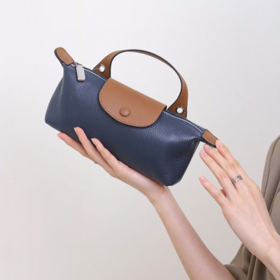 Túi đeo chéo nữ phong cách dễ thương – BEE GEE DCNU1068