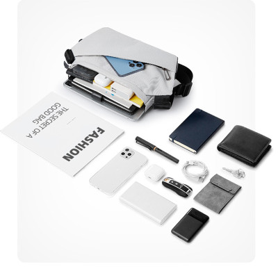 Túi đeo chéo nam phong cách mới  - BEE GEE TDCN9164