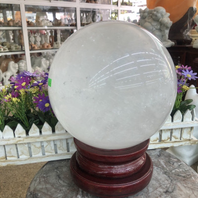 Quả cầu phong thủy đá thạch anh trắng - Đường kính 21,5 cm