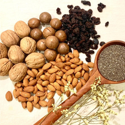 Nhân Óc Chó Đỏ Oaky 200gram (Size Nhỏ) - Nhập Khẩu Mỹ, Ăn Kiêng Healthy, Giàu Omega 3-6-9