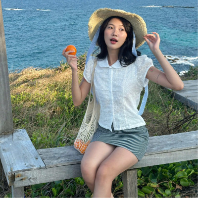 Áo sơ mi kiểu tay phồng dễ thương nữ tính thích hợp công sở Garnet Miều Est.2013