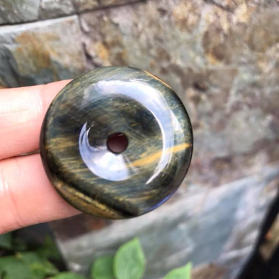 Mặt Dây Chuyềnn Đồng Tiền Điếu đá mắt hổ đen xanh xíu vàng tự nhiên  size 33mm x dầy 8,5mm  Nam mệnh Thủy Mộc 