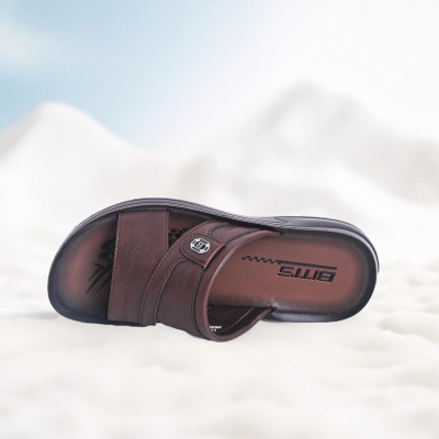 Dép quai ngang Biti