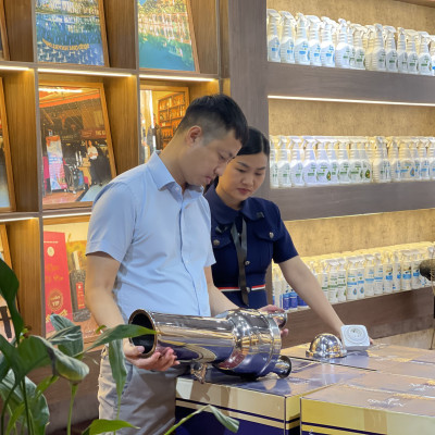 Máy lão hóa rượu và khử độc rượu GIPWIN 1.8L - Hàng chính hãng