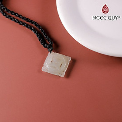 Mặt dây chuyền khắc kim tiền cẩm thạch type A 15x15mm mệnh hỏa mộc - Ngọc Quý Gemstones