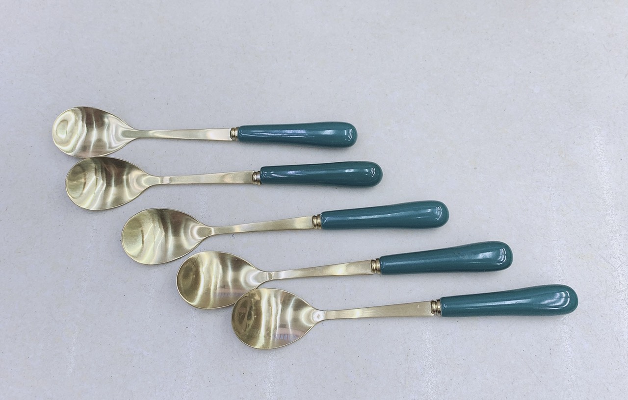 COMBO 10 THÌA CÁN SỨ CAMELIA THÂN MẠ VÀNG PHA TRÀ CÀ PHÊ - ANTH422