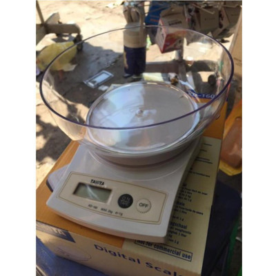 Cân điện tử nhà bếp TANITA KD160 - độ chính xác cao, màn hình LCD hiển thị số, sai số 1g, cân tối đa 2 kg