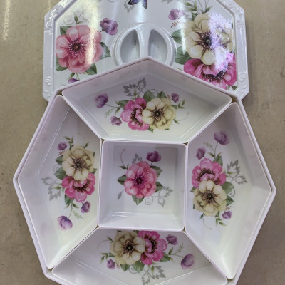 KHAY ĐỰNG MỨT TẾT BẰNG NHỰA PHÍP CAO CẤP SANG TRỌNG ( GIAO HÌNH HOA NGẪU NHIÊN )