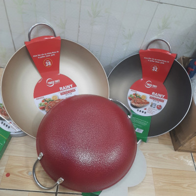 Chảo Xào Chống Dính sần đáy ép miệng Rainy- Hàng Chính Hãng
