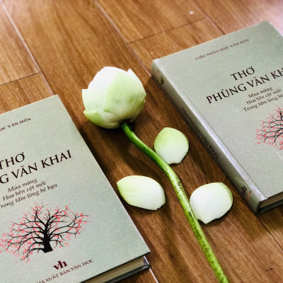 Thơ Phùng Văn Khai - bản bìa cứng