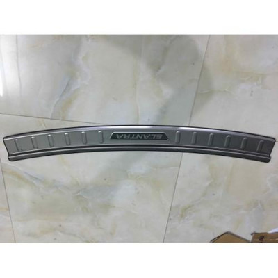 Ốp bậc cốp ngoài mẫu inox theo xe Elantra 