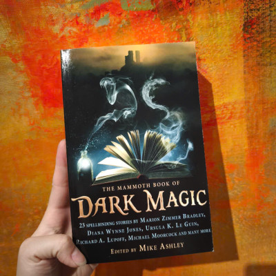 Sách -The Mammoth Book of Dark Magic by Mike Ashley - Fantasy /Short Stories /Anthologies in English