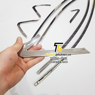 Bộ Ốp, nẹp viền cong, chân kính cho xe KIA Cerato 2019-2020