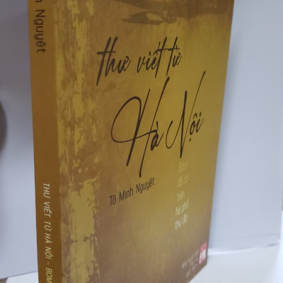 Sách- Thư Viết Từ Hà Nội- Bom đã rơi trên hè phố thủ đô