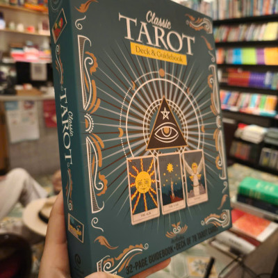 Sách - Classic Tarot Deck and Guidebook Kit: Includes: 32-page Guidebook, Deck of 78 Tarot Cards by Chartwell Books