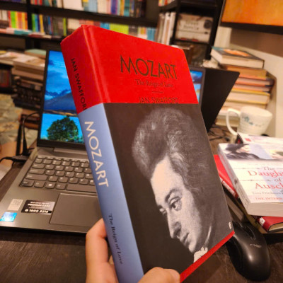 Sách - Mozart: The Reign of Love by Jan Swafford - Sách Tiểu sử Tiếng Anh / Biography in English