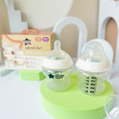 Bình Sữa Ty Siêu Mềm Tự Nhiên Tommee Tippee Natural Start 150ml, Núm Ty Của Bình 0-3 Tháng (Bình đôi)