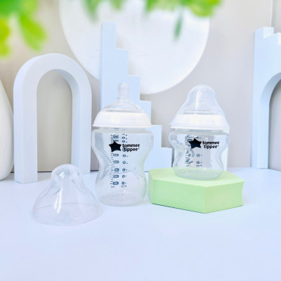 Bình sữa ty siêu mềm tự nhiên Tommee Tippee Natural Start 260ml, núm ty đi kèm 3-6 tháng (bình đôi)