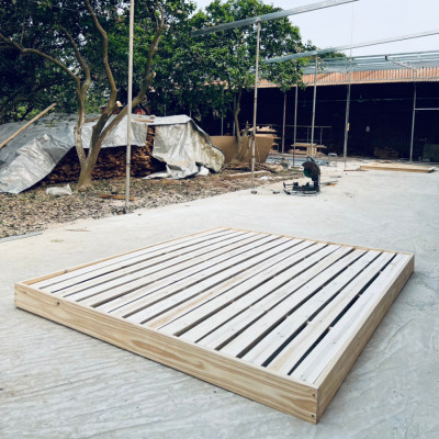 Giường ngủ gỗ CT11 Juno Sofa màu vàng nhạt 