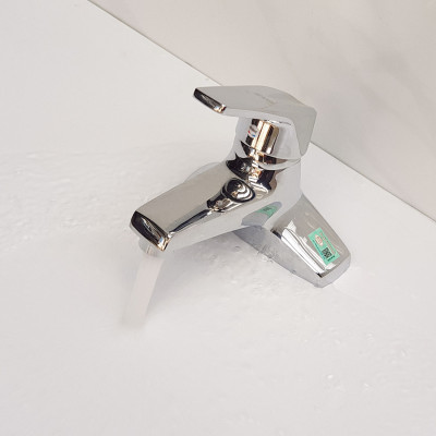 Vòi Lavabo 2 chân Đồng mạ Chrome Eurolife EL-IRIS03 ( Trắng bạc)