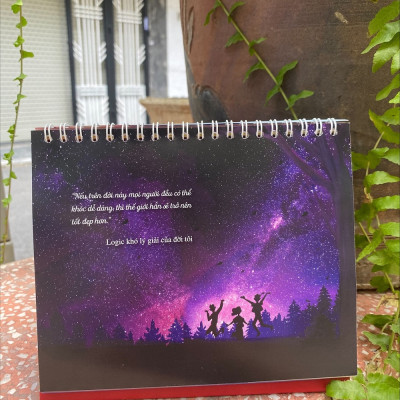 Lịch Để Bàn 2023 - Mật Mã Hạnh Phúc ( Bách Việt )