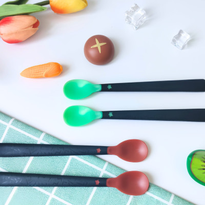 Thìa ăn dặm có báo nhiệt Tommee Tippee Heat Sense, cho bé từ 4 tháng