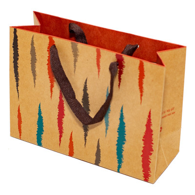 TÚI KRAFT NGANG TRUNG KN005 - 23 X 17 X 8 CM - NGẪU NHIÊN